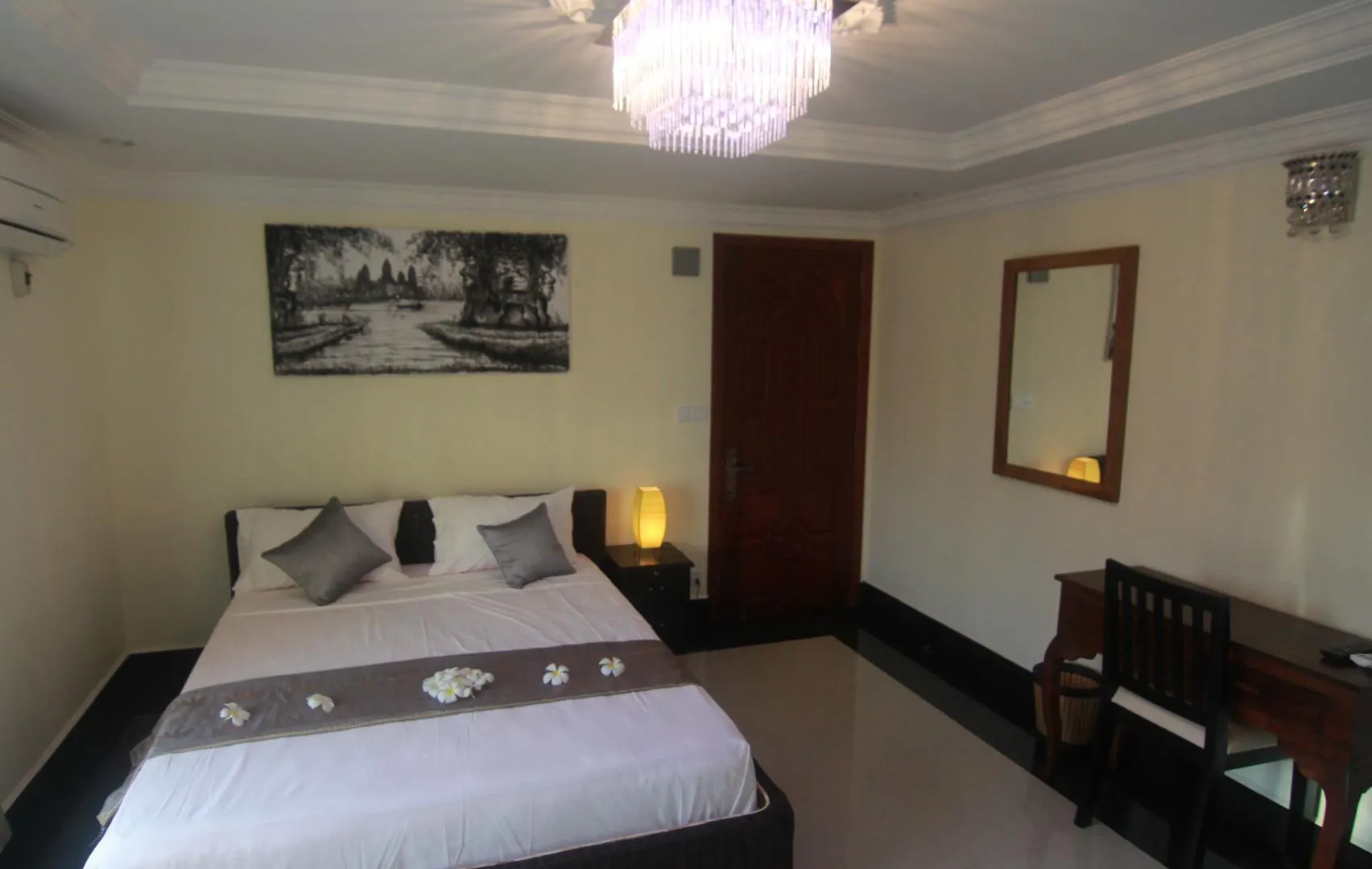 Villa D' Artagnan Hotel & Restaurant Sihanoukville