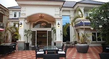 Villa D' Artagnan Hotel & Restaurant Sihanoukville